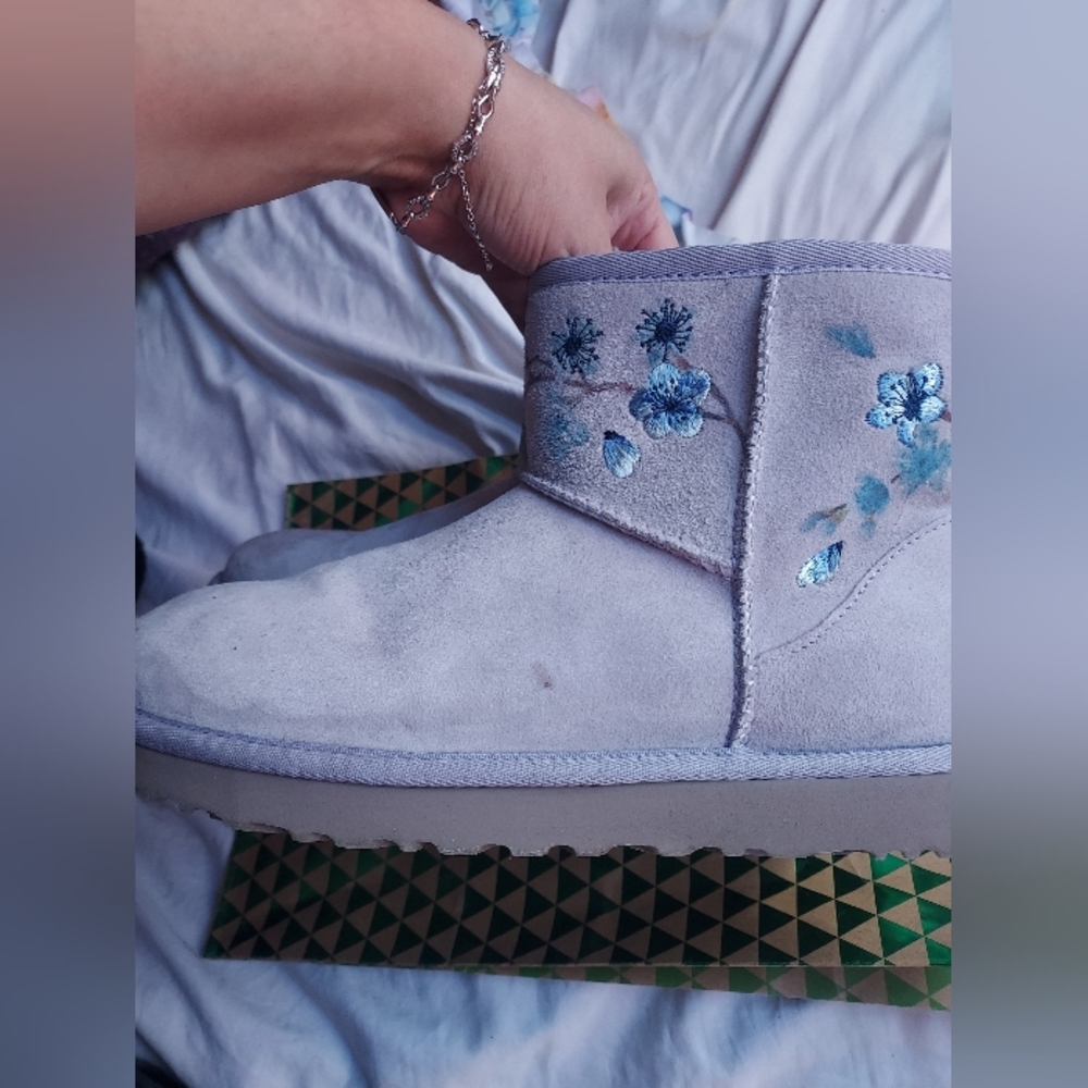 Lilac Color Ugg Boots